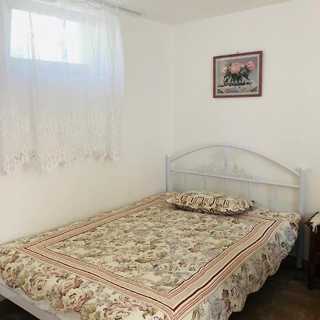 Студия С Двориком В Отраде Odessa Zewnętrze zdjęcie